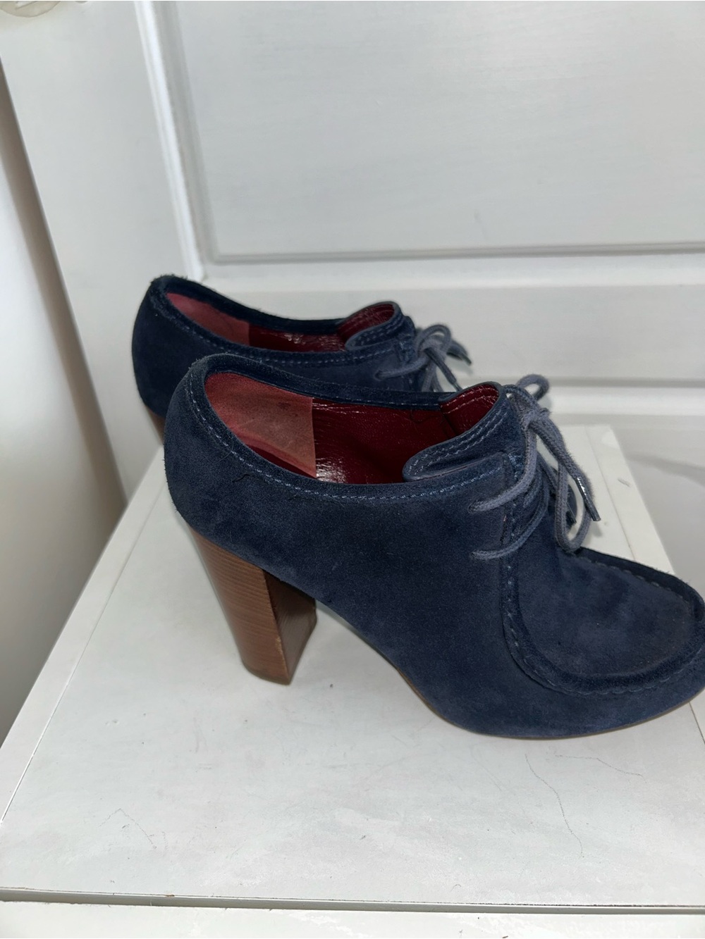 Marc by Marc Jacobs Navy Suede Lace-Up Oxford Heels